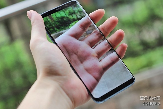 以S8+的素质现在一点也不过时，价格适中，合适入手