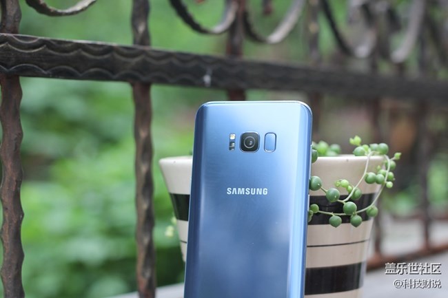 以S8+的素质现在一点也不过时，价格适中，合适入手