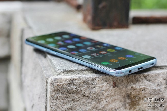 以S8+的素质现在一点也不过时，价格适中，合适入手