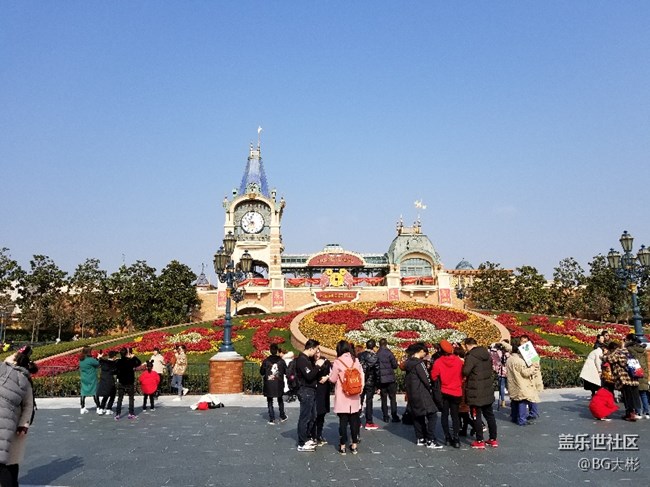 假期游玩上海迪士尼度假区