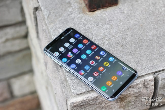 以S8+的素质现在一点也不过时，价格适中，合适入手