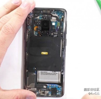 动手党将三星Galaxy S9改成透明款【视频】
