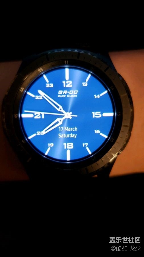 Gear s3（先锋版），升级TIZEN 3.0后表盘变英文