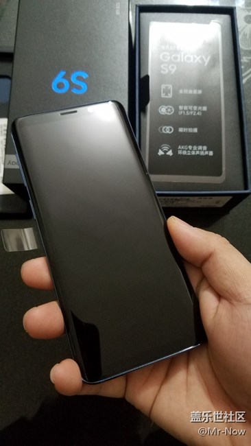 美爆的S9蓝，注意玛萨拉蒂标志出没。。