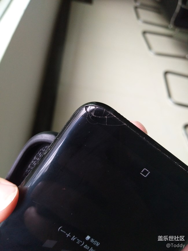 手机爆屏了还能防水吗？