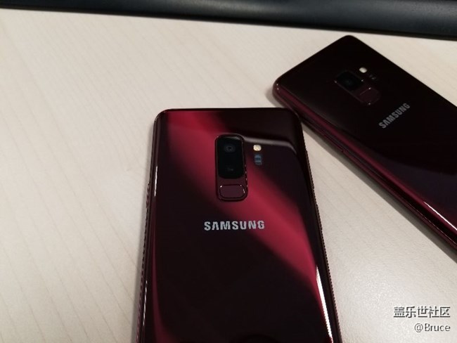 S9勃艮第红 真机照