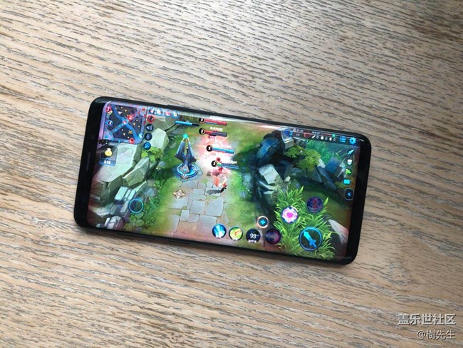 三星S9+ 比较一下 华为P20 Pro的游戏体验
