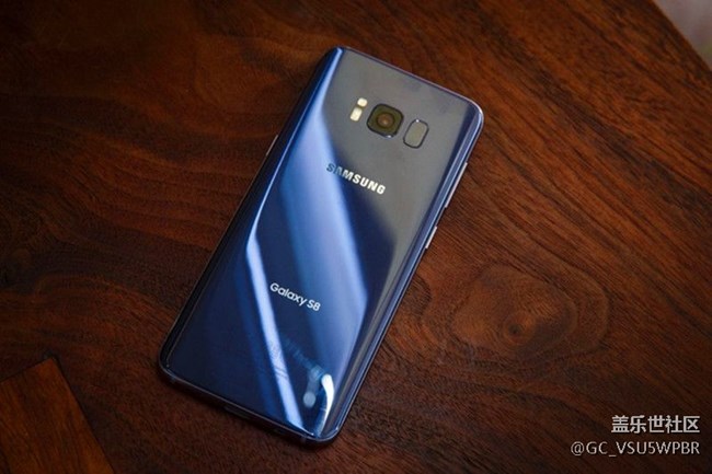 三星S8跌至“白菜价”，网友：给我一个买华为P20的理由？