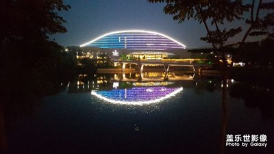 中国最美瞬间+磁湖夜色