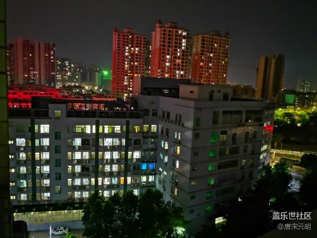 某为M10P更新了手持超级夜景，确定牛