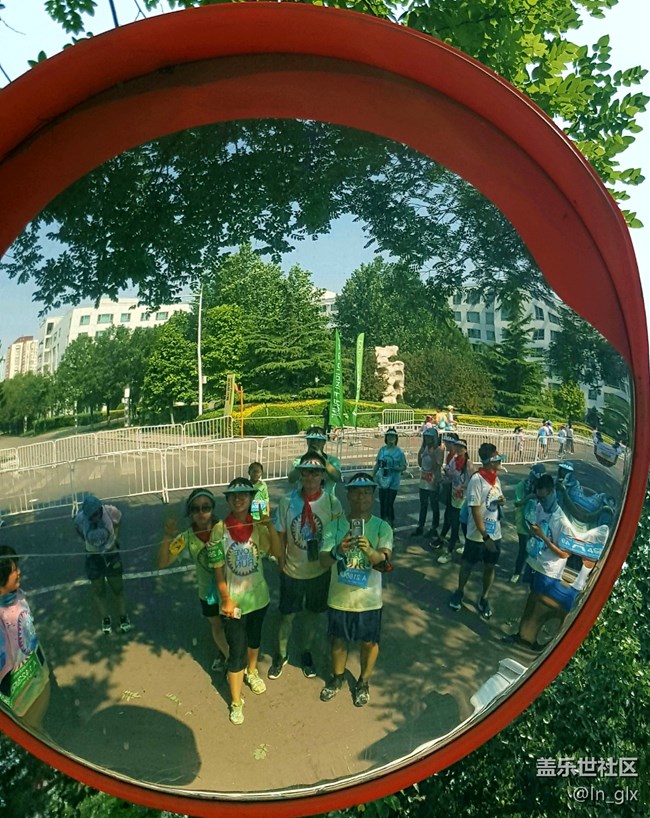 感谢社区组织的泡泡跑活动