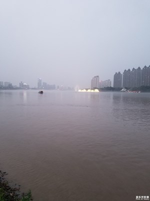 傍晚