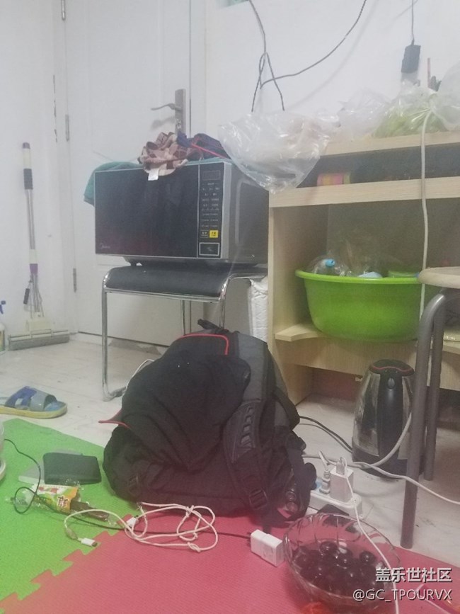 为啥更新8.0后这么模糊啊？