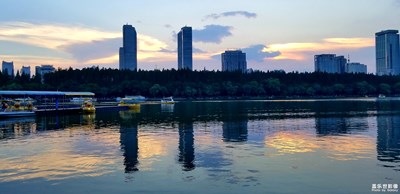 南京玄武湖美丽的景色