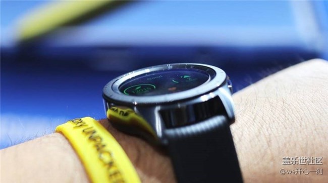 三星Galaxy Watch现场实拍图赏:看上去就像是一块真机械表 三星Galaxy Watch现场实拍图赏:看上去就像是一块真机械表