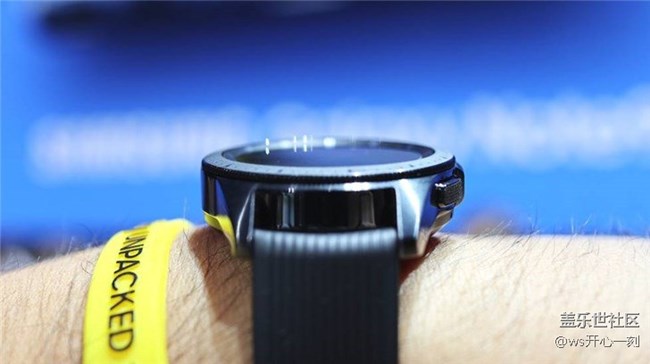 三星Galaxy Watch现场实拍图赏:看上去就像是一块真机械表 三星Galaxy Watch现场实拍图赏:看上去就像是一块真机械表