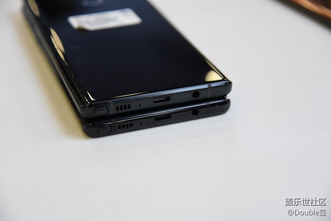 三星Galaxy Note9与三星Note8外观对比简析