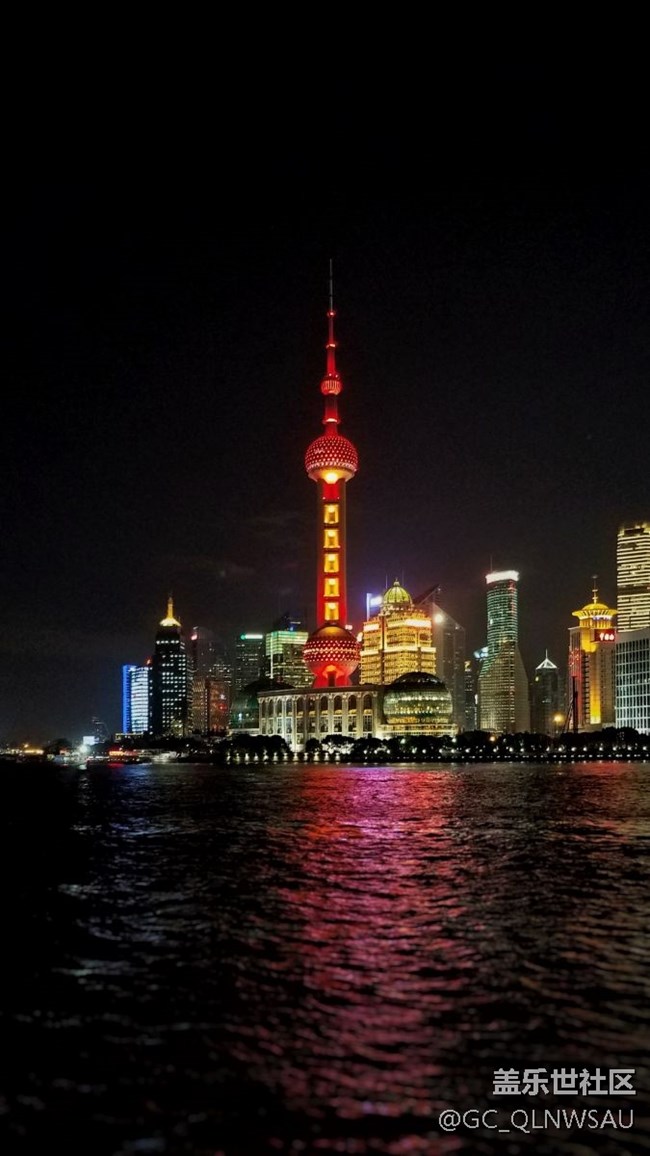 更新了8.0，相机果然废了