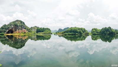 镜面之景，风景如画