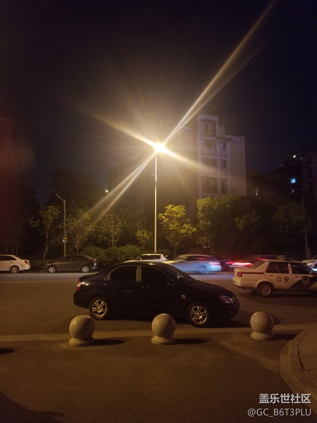 S8夜拍路灯炫光的厉害
