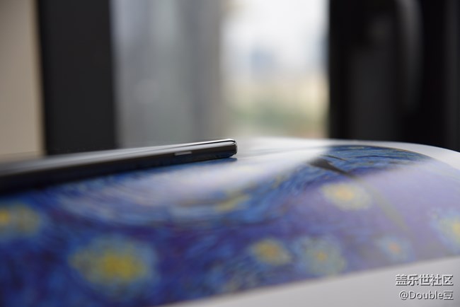 三星Galaxy S9+外观鉴赏：精致是与生俱来的气质！