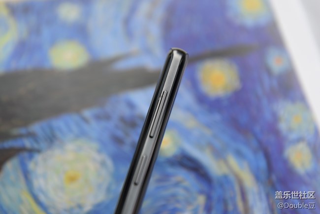 三星Galaxy S9+外观鉴赏：精致是与生俱来的气质！