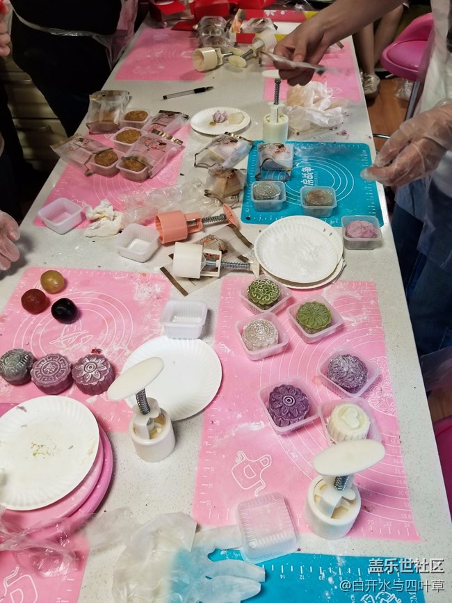 和社区一起过中秋