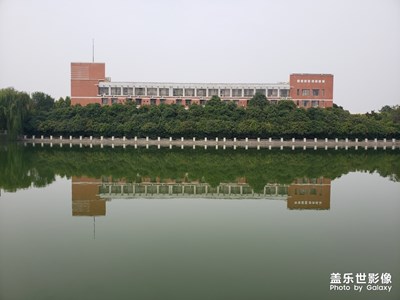 美丽的学校