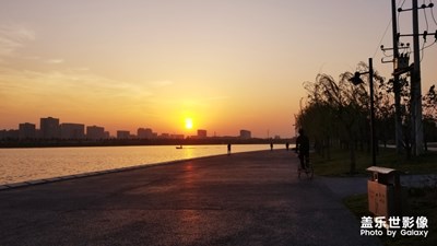 翻到之前拍的照片-夕阳