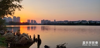 松山湖广场音乐喷泉