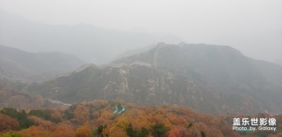 雨雾八达岭