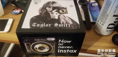 instax