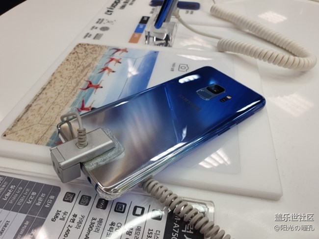 糟糕,心动!三星Galaxy S9冰蓝渐变配色真机曝光 糟糕,心动!三星Galaxy S9冰蓝渐变配色真机曝光
