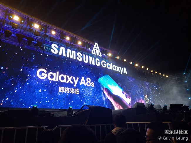 三星A8s，揭开屏幕神秘面纱，Ace王者归来。