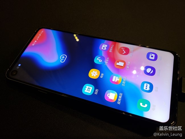 三星A8s，揭开屏幕神秘面纱，Ace王者归来。