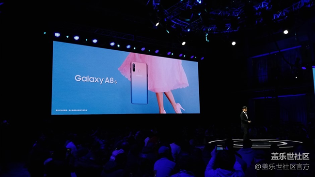 【126-127期：三星黑瞳全视屏 Galaxy A8s正式发布】