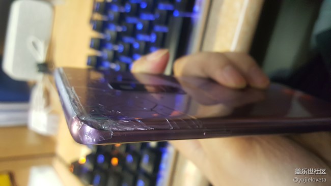 三星S9+手机重启关机问题