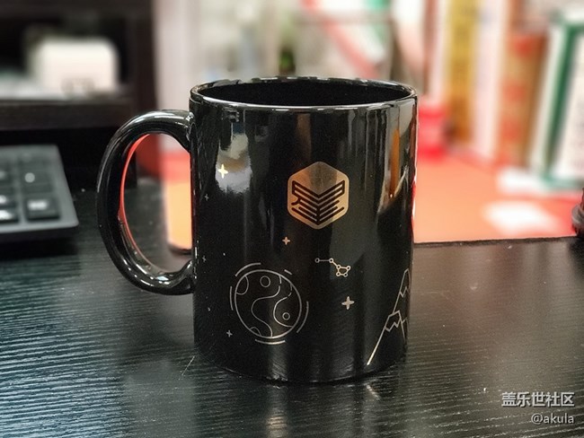兑换的杯子收到了 蛮漂亮的哈