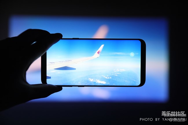 三星智能激光投影仪评测，简直是变形金刚的能量魔方