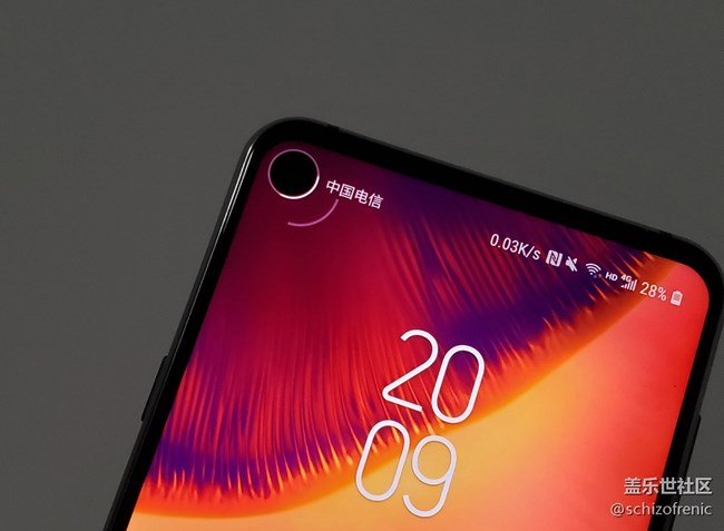 黑瞳全视屏+极致手感，三星Galaxy A8s真机上手体验