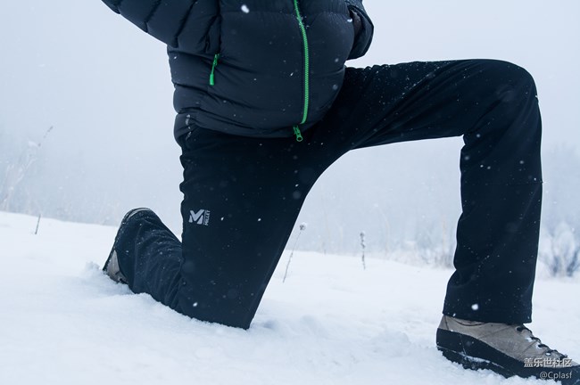 纷纷瑞雪落人间   雪乡迎“星”年