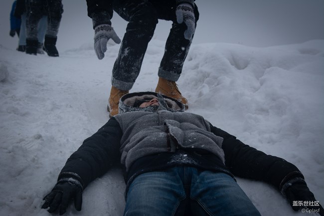 纷纷瑞雪落人间   雪乡迎“星”年