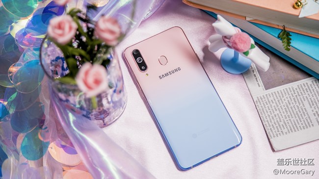 宝藏男友的情人节礼物清单，三星A8s独角精灵版