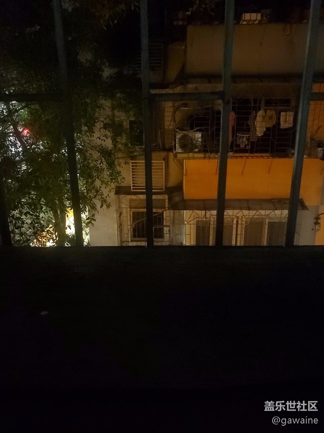 批评手上的s10+拍照！