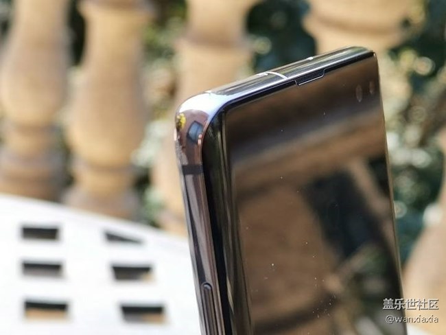 十全九美－－三星S10+陶瓷黑开箱体验