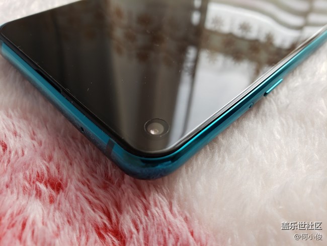 【测评】一份迟到的测评Galaxy A8s-part1-开箱+特色