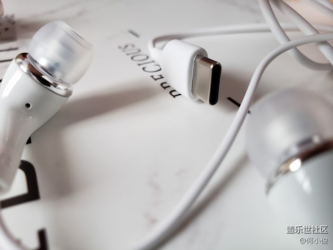 【测评】一份迟到的测评Galaxy A8s-part1-开箱+特色