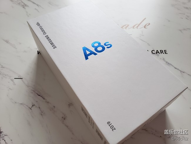 【测评】一份迟到的测评Galaxy A8s-part1-开箱+特色