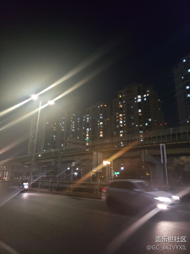 三星S9+  夜间拍照问题 求助～