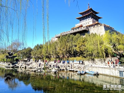 站在北方的天空下